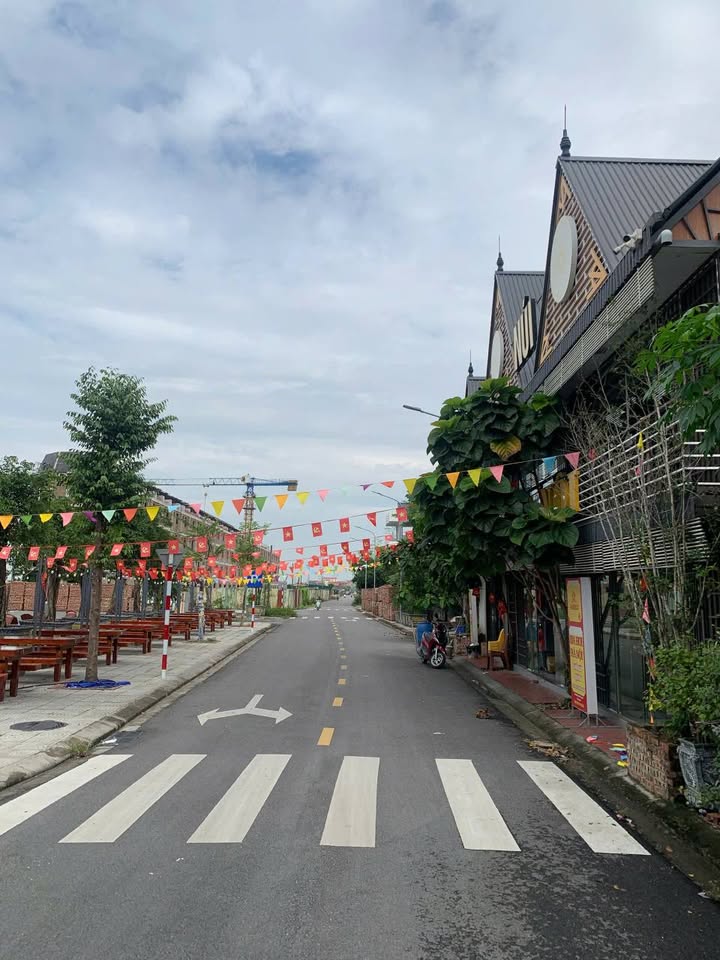 Bán lô đất DT 280, Gia Bình 90m² - Kinh doanh sầm uất ngay chợ Phố Núi!