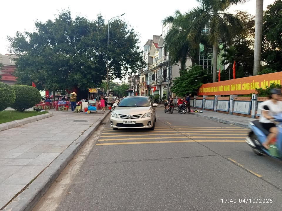 Nhà mặt phố kinh doanh Phù Khê, Từ Sơn 100m² - Đầu tư sinh lời ngay!