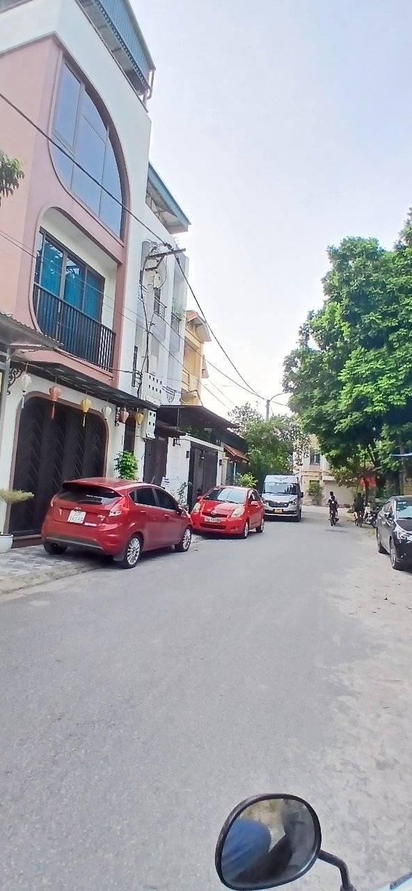 Đất Ngọc Thụy Long Biên 50m² giá 8.8 tỷ - Cơ hội hiếm có cho nhà đầu tư!