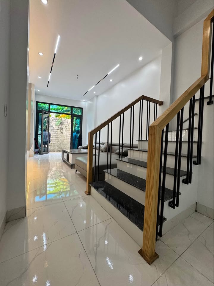 Nhà riêng đường Cao Bá Quát, TP. Thanh Hóa 44m² giá 2 tỷ - Sẵn sàng vào ở ngay!