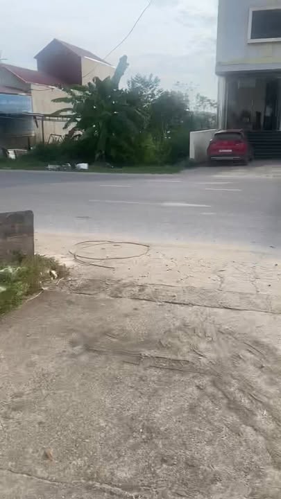 Nhà cho thuê 3 tầng mặt đường Quốc lộ 17, xã Quế Nham, giá 3 triệu/tháng - Cơ hội tuyệt vời cho kinh doanh!