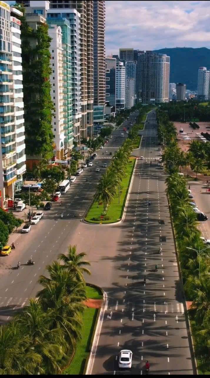 Nhà FrontHouse mặt tiền Võ Nguyên Giáp 187m² giá 3x tỷ - Vị trí đắc địa gần Furama Resort!