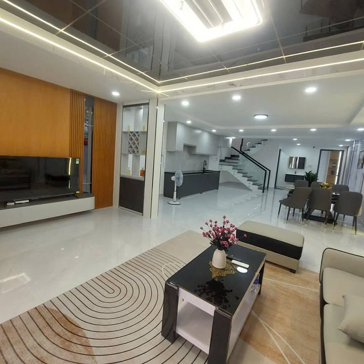 Nhà riêng đường Phan Văn Hớn, quận 12, 100m² giá 6 tỷ - Đầy đủ nội thất, sẵn sàng ở ngay!