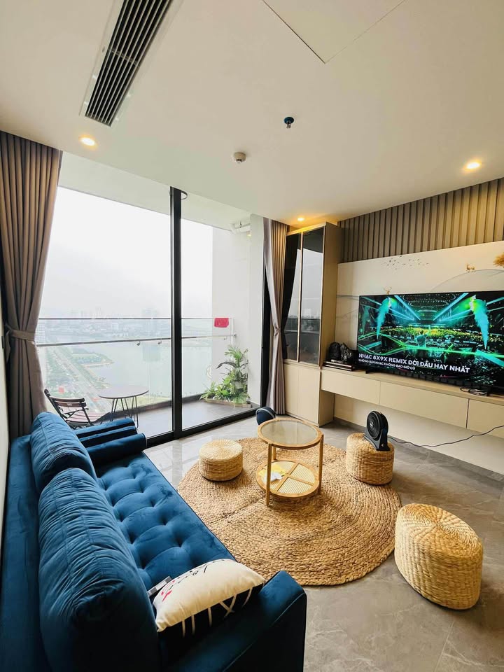 Căn hộ ICON40 Hạ Long 60m² giá 2.95 tỷ - Full nội thất, view biển tuyệt đẹp!