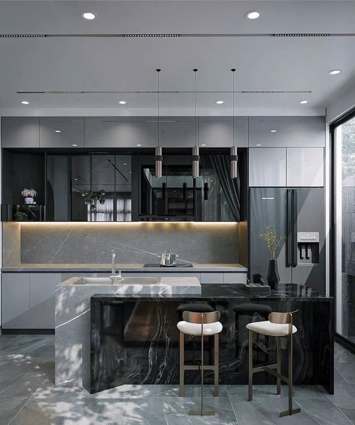 Nhà 3 Tầng Mặt Tiền Đường Ấu Triệu, Huế 118m² Giá 5 Tỷ - Vị Trí Đắc Địa!