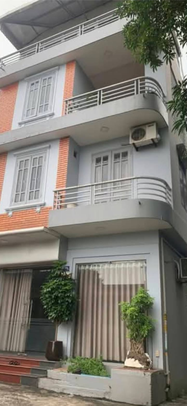 Nhà 3 tầng chính chủ tại cầu Kênh Liêm 76m² giá 3.5 tỷ - Tiện nghi đầy đủ!