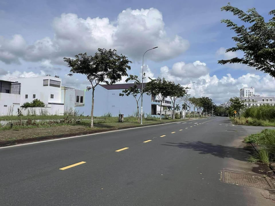 Đất nền liền kề Đường Phan Đình Giót, Phường 9, Cà Mau - Diện tích 340m², giá thương lượng!