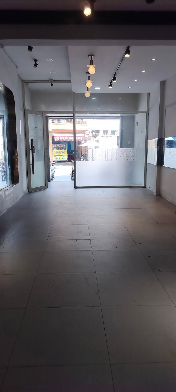 Nhà nguyên căn cho thuê tại Vườn Lài, Quận Tân Phú, 80m² giá 20 triệu - Phù hợp kinh doanh đa ngành!