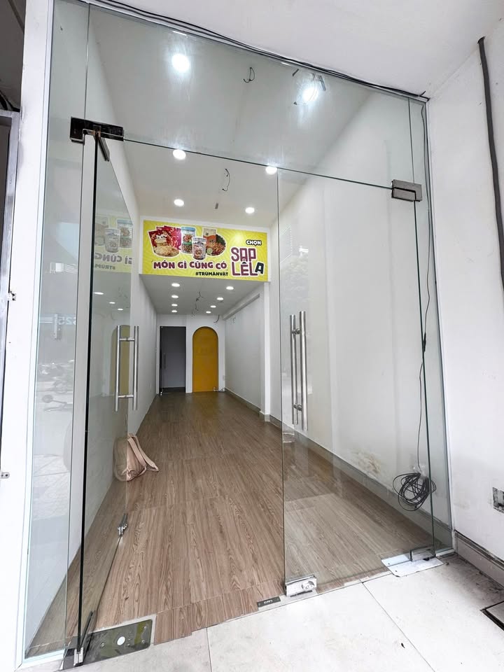 Mặt bằng kinh doanh Cách Mạng Tháng 8, Tân Bình 22m² - Vị trí đắc địa, dễ nhận diện thương hiệu!
