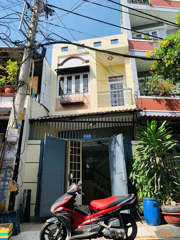 Nhà mặt tiền cho thuê 248 Nguyễn Trường Tộ, Tân Phú 52m² - Kinh doanh đa dạng, giá chỉ 13 triệu!