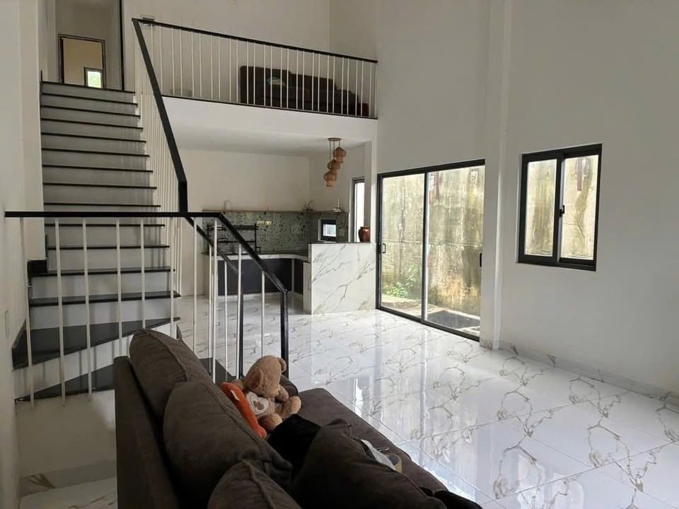 Nhà cho thuê Hẻm 1111, Nguyễn Chí Thanh, Thủ Dầu Một - 250m² giá 5 triệu/tháng - Không gian sống lý tưởng!