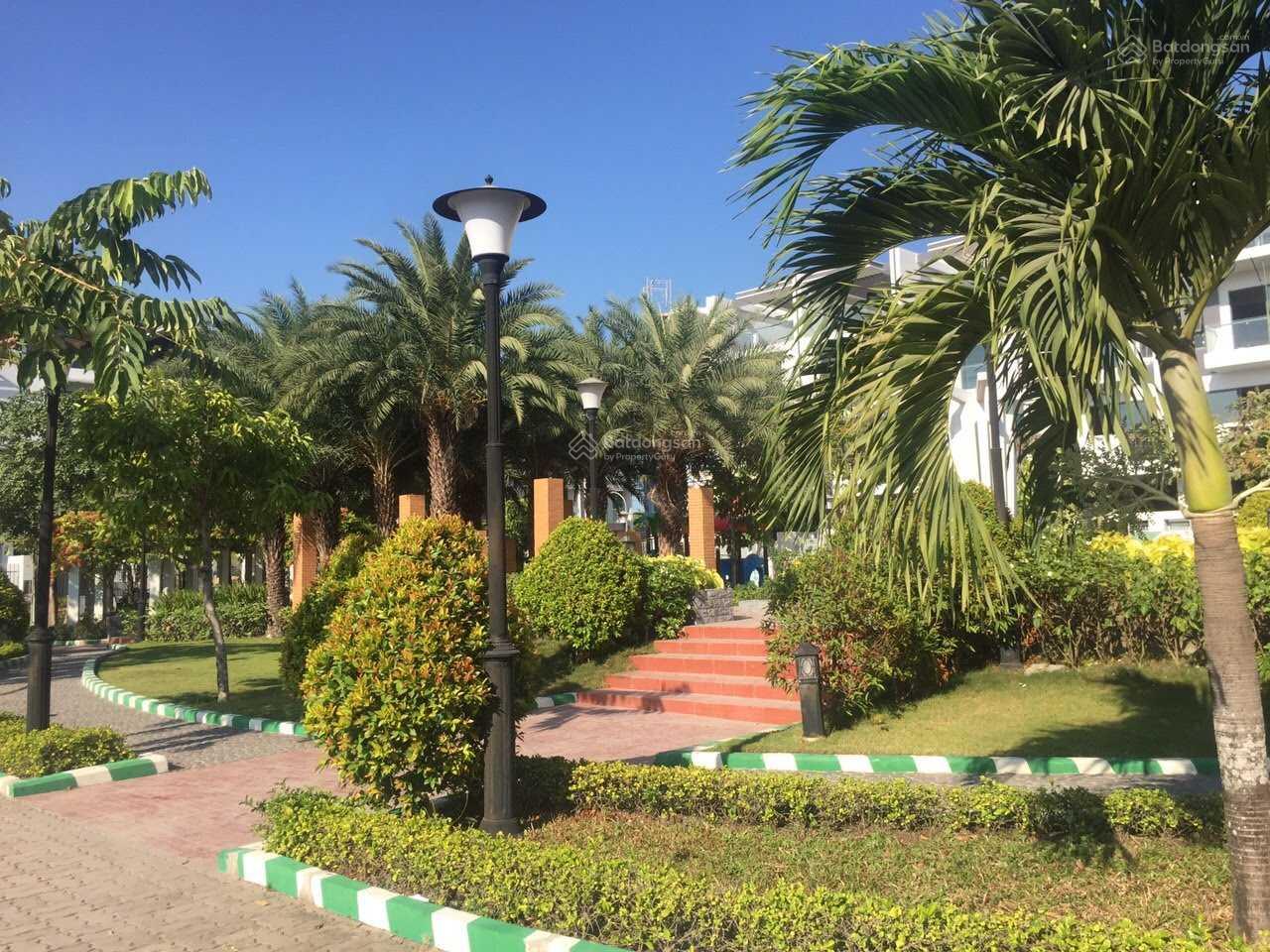 Biệt thự vườn KDC Đại Phúc Green Villas, 300m² giá 26.5 tỷ - View công viên tuyệt đẹp!