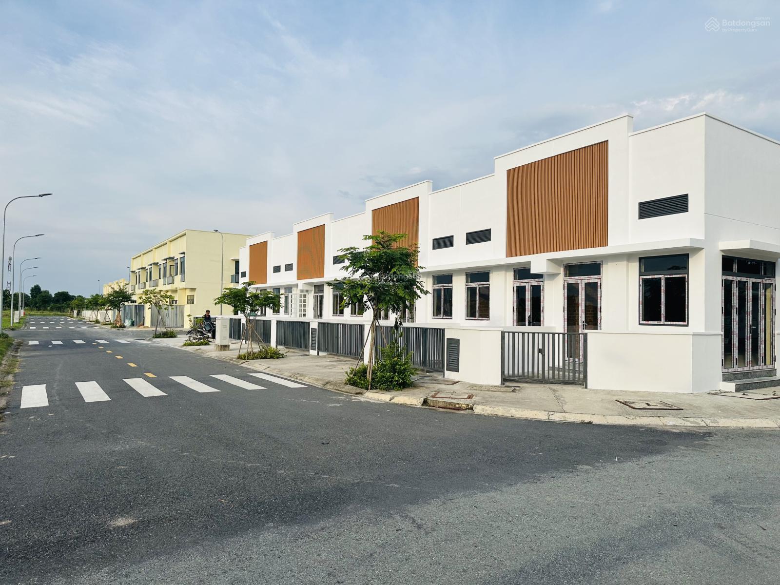 Nhà phố Trảng Bàng Tây Ninh 68m² giá 1.2 tỷ - Thiết kế hiện đại, sẵn sàng cho thuê!