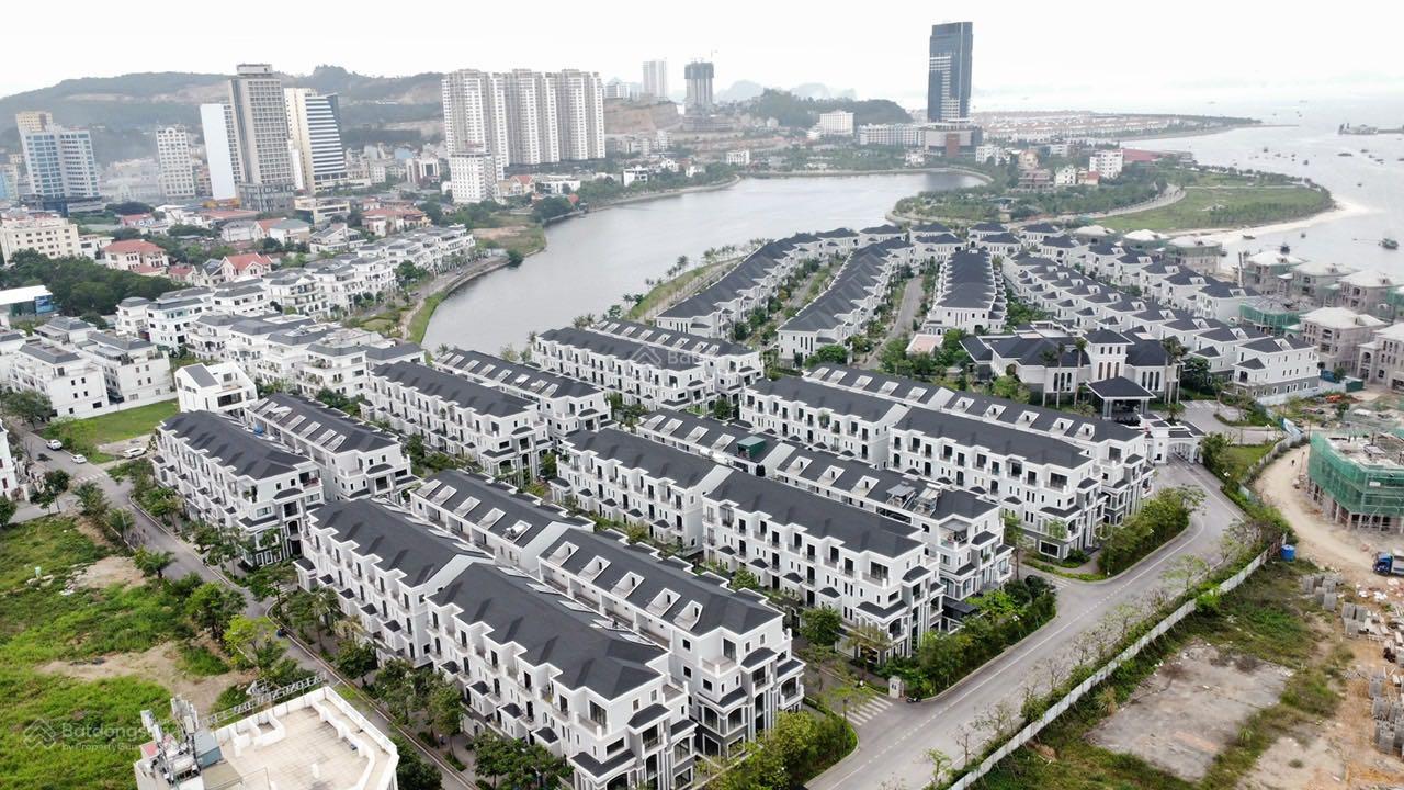 Townhouse Grand Bay Hạ Long 104m² giá 10 tỷ - Bán gấp, gần biển!
