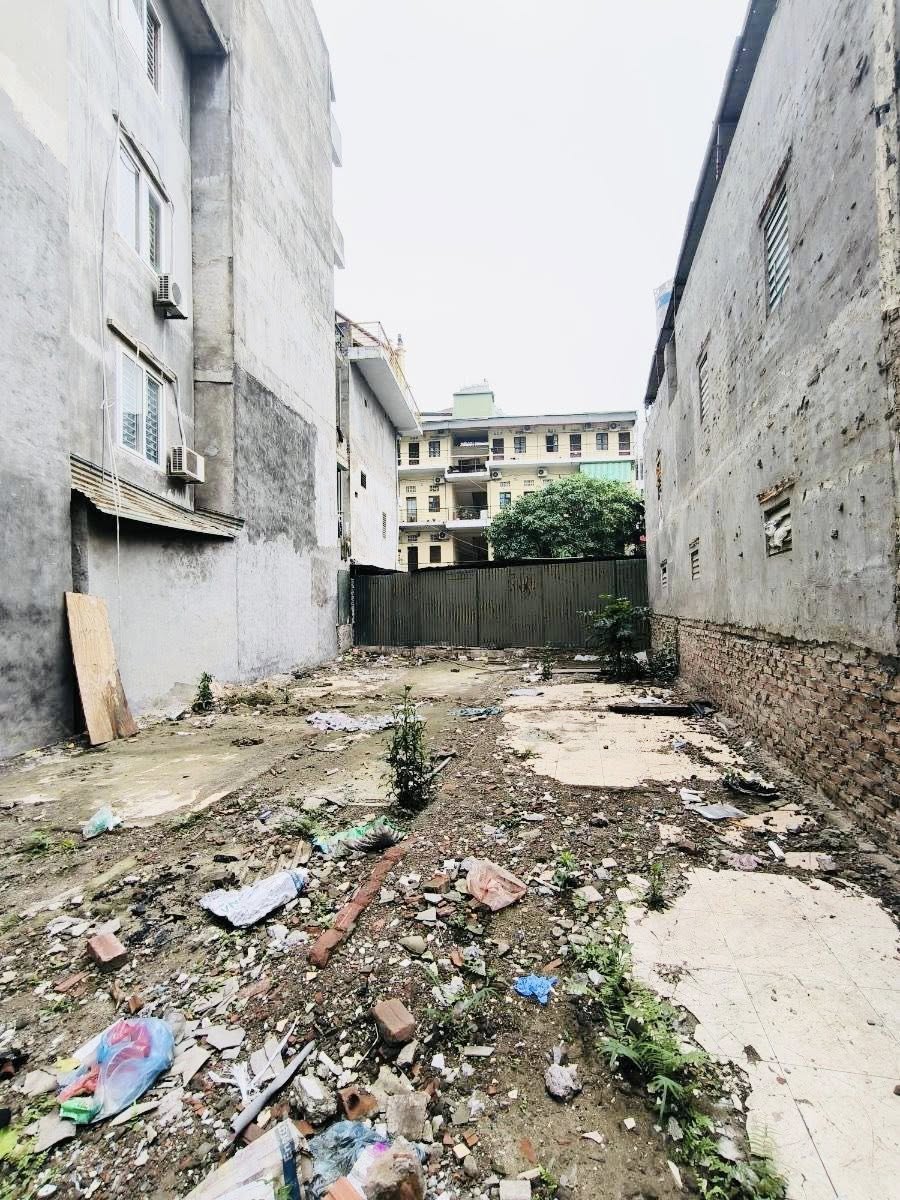 Bán đất Trần Thái Tông, Cầu Giấy 135m² giá 29.55 tỷ - Sổ đỏ chính chủ, GPXD 6 tầng