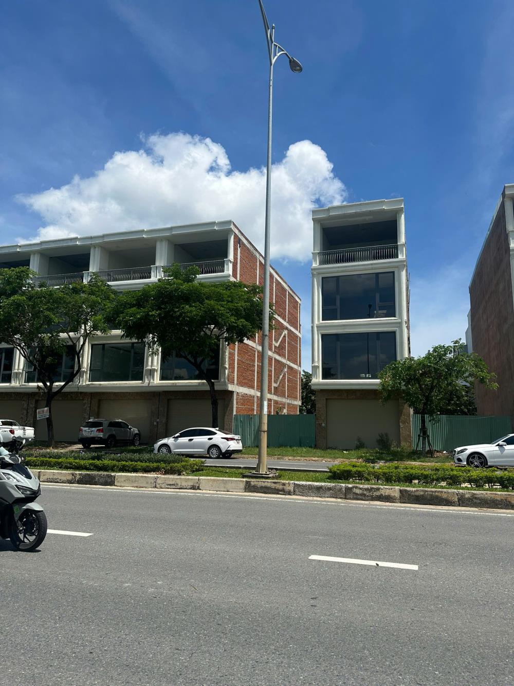 Shophouse mặt tiền Võ Chí Công 118m² giá 9.5 tỷ - Cơ hội đầu tư hiếm có!