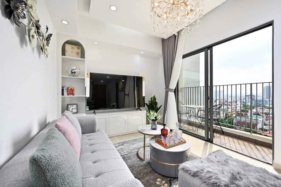 Căn hộ 60m² tại Bình Thạnh giá chỉ 2.4 tỷ - Sổ hồng chính chủ, ngay vòng xoay Phạm Văn Đồng!