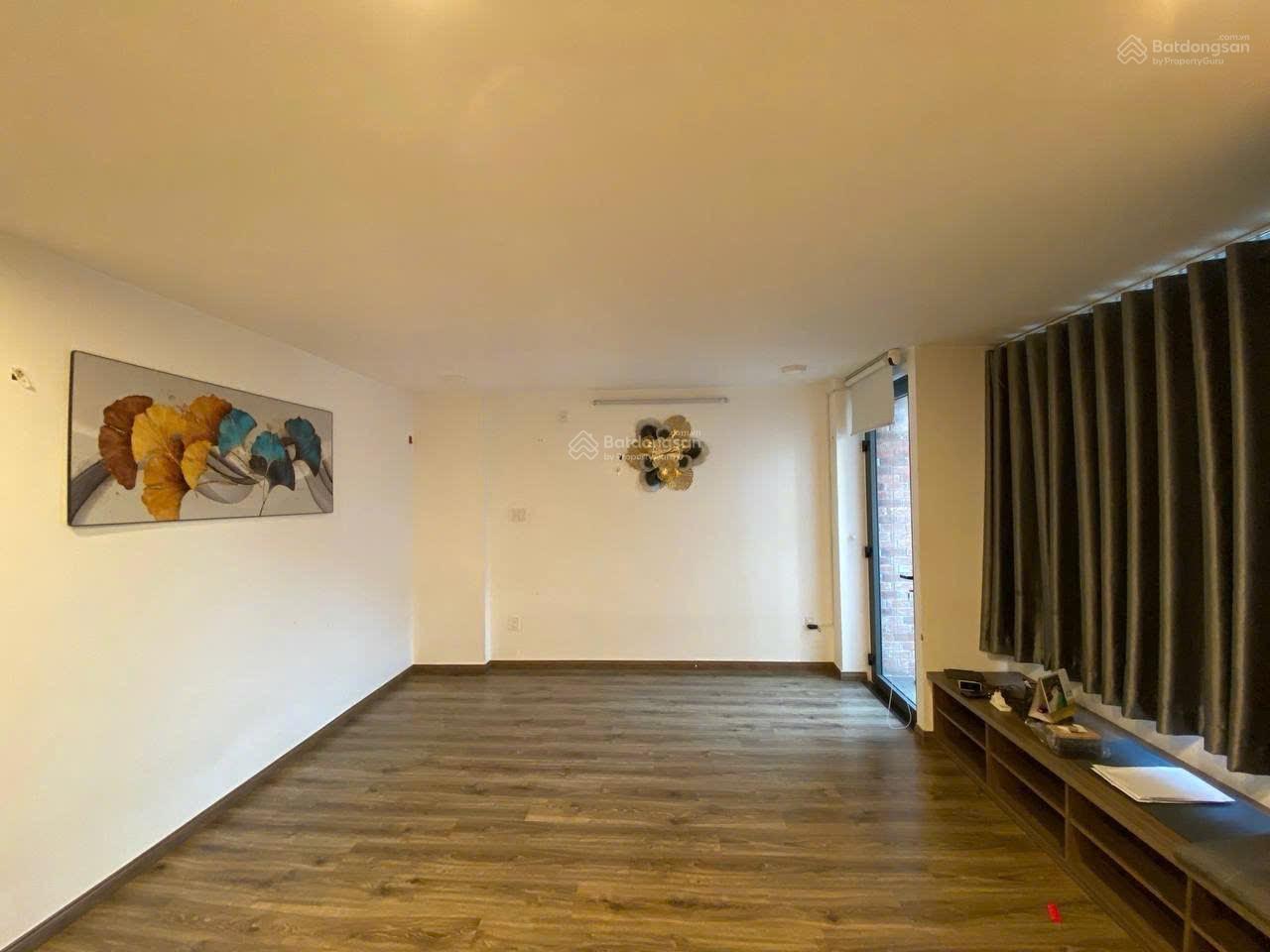 Nhà phố Tân Bình 300m² giá 38 triệu - Nội thất cao cấp, phù hợp văn phòng và gia đình