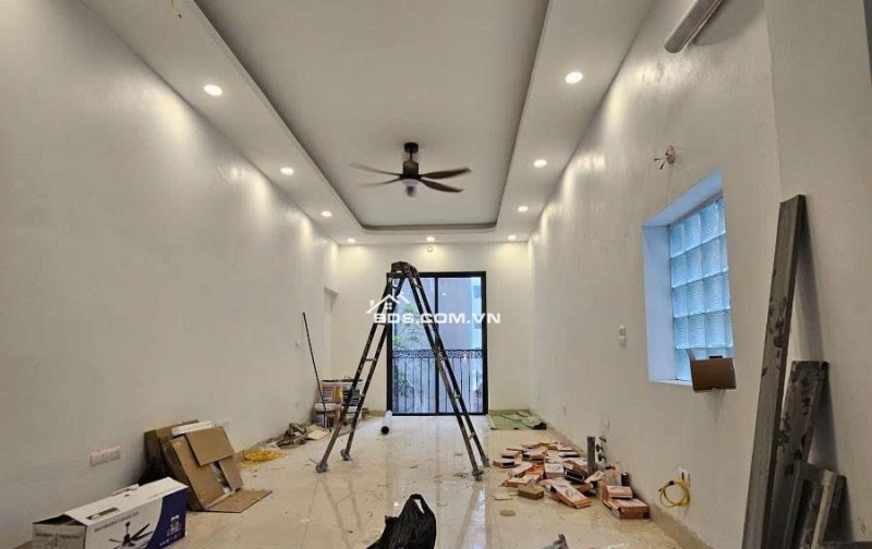 Nhà phân lô Thịnh Quang - Oto 5 tạ vào nhà - 40m² x 6T thang máy - Giá 12.98 tỷ