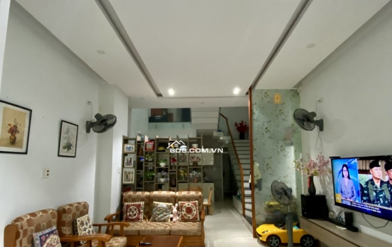 Nhà mặt tiền đường Hàn Thuyên Đà Nẵng 74.3m² giá 11 tỷ - Địa điểm lý tưởng cho cả ở và kinh doanh!