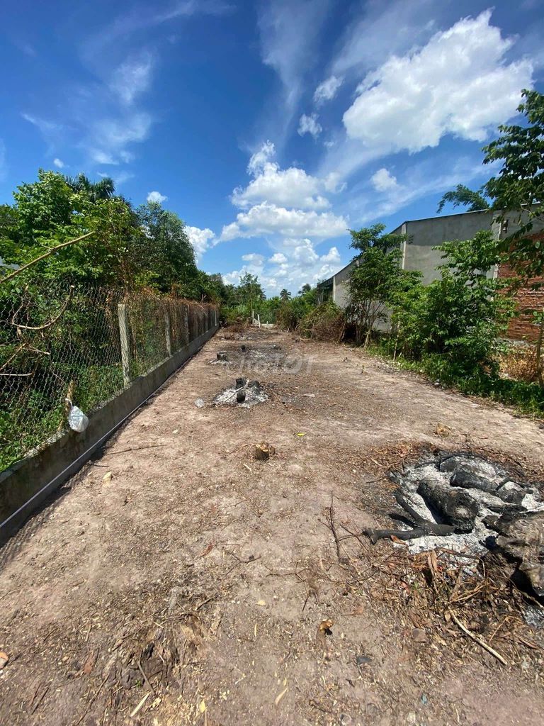 Bán đất thổ cư tại đường số 36 Ngô Quyền, Hòa Thành 140m² - Đường nhựa ô tô tránh thoải mái!