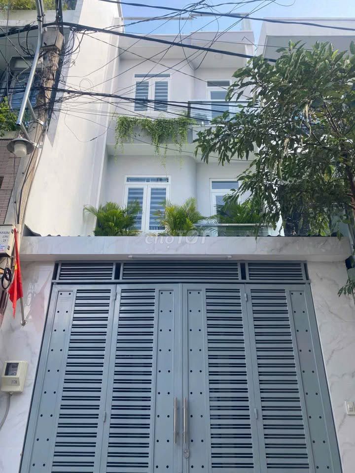 Nhà bán tại Phường 8, Quận 6, 24m² giá 1.95 tỷ - Chính chủ cần thanh lý gấp!