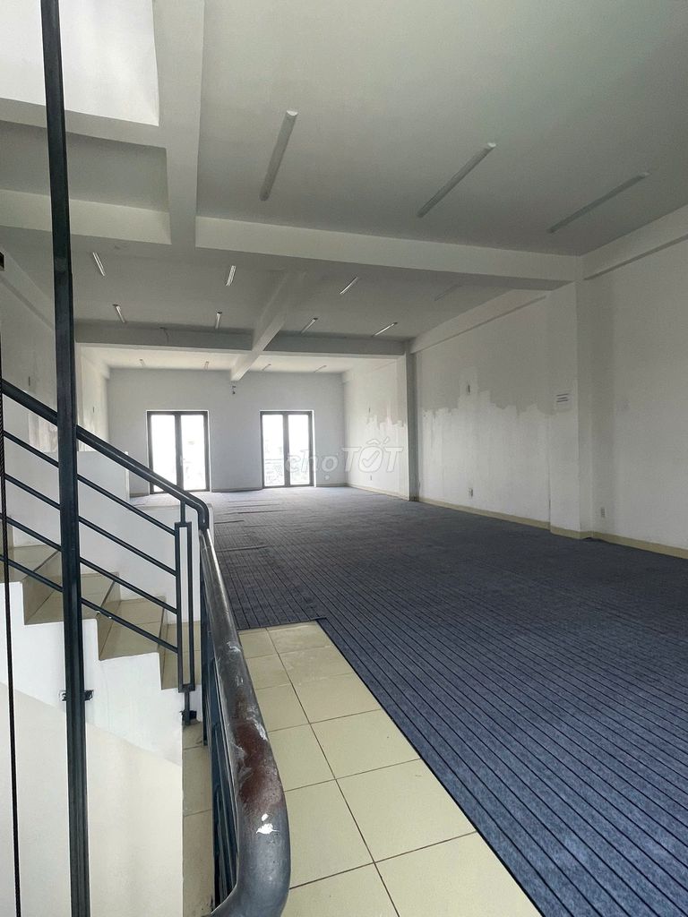 Văn phòng cho thuê 100m² tại Khu dân cư Vĩnh Phú 2 - Giá chỉ 10 triệu/tháng