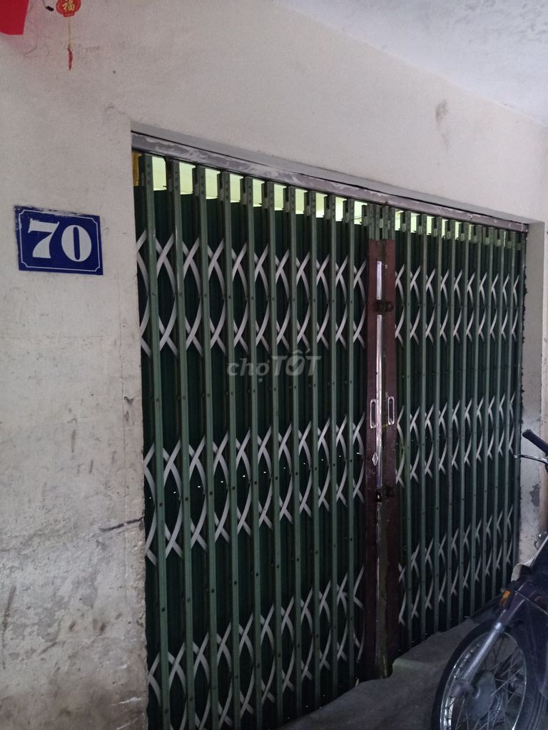 Cho thuê nhà riêng 2 tầng tại phố Bạch Mai, 31m² giá 5.2 triệu - Hướng Đông Nam thoáng mát!