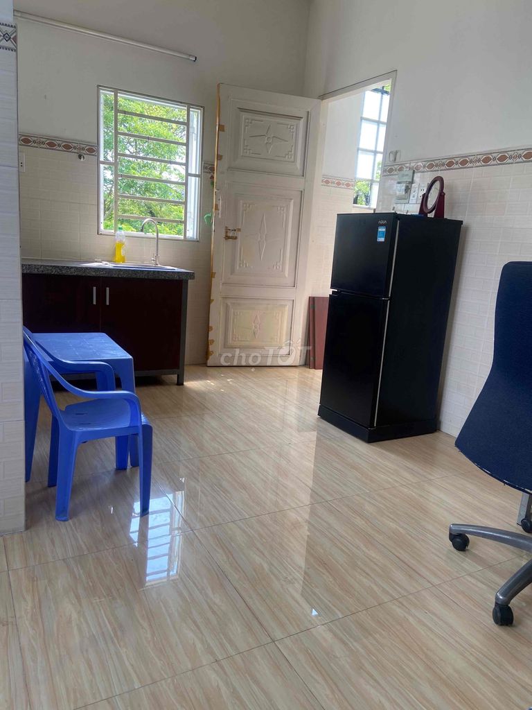 Phòng trọ Cát Lái, Thủ Đức 24m² giá 3.5 triệu - Sạch sẽ, thoáng mát, đầy đủ tiện nghi!