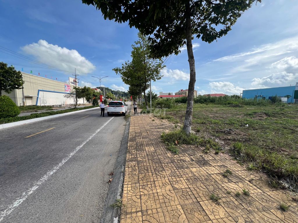 Đất thổ cư 194.9m² đường tuyến tránh Núi Sập giá 5.6 tỷ - Gần trung tâm sầm uất