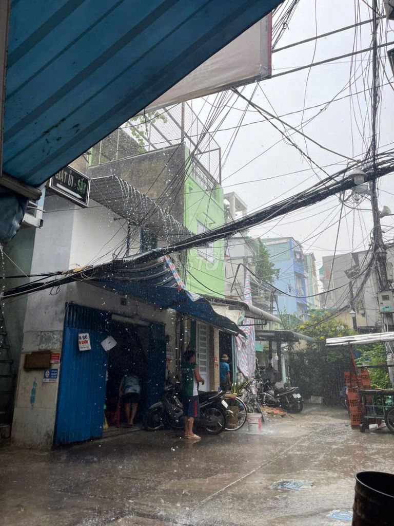 Nhà bán 131/290 Lý Thái Tổ, Quận 3, giá 5.5 tỷ - Hẻm xe hơi, khu cao tầng phát triển!