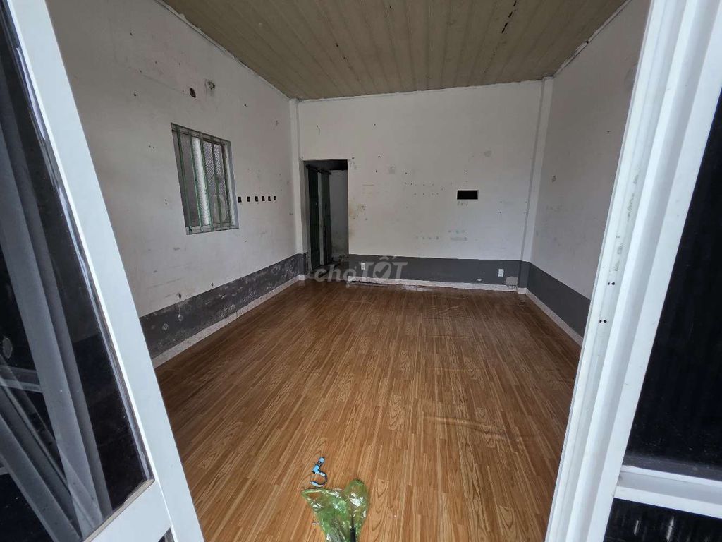 Cho thuê kiot đường D14, khu phố Bình Thuận 2, 26m² - Không gian rộng rãi lý tưởng cho gia đình!