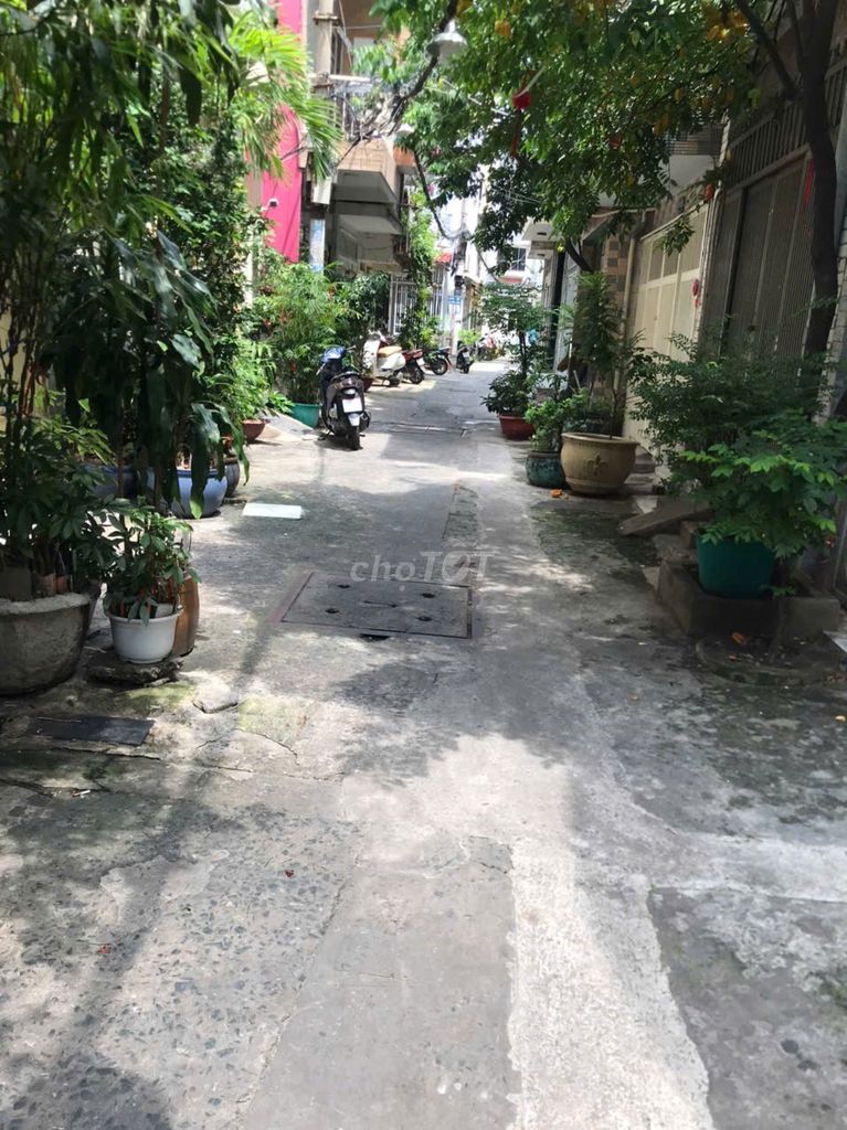 Nhà 2 tầng 50m² đường Chiến Thắng, Quận Phú Nhuận - Ô tô đến tận nhà!