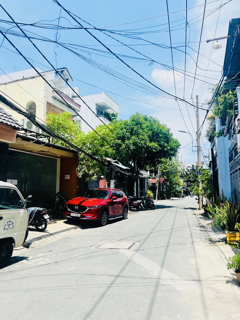 Nhà mặt tiền hẻm 8m gần Phạm Văn Bạch - Tân Bình 5,4x20 - Giá 12,2 tỷ