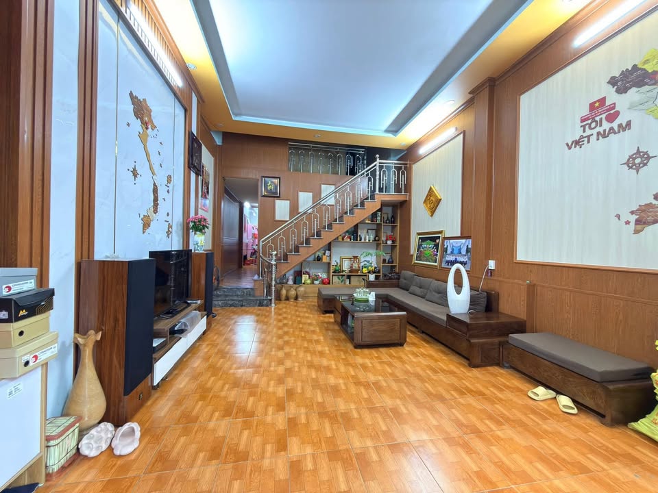 Nhà cấp 4 gác lửng Lào Cai 80m² giá 3 tỷ - Sẵn sàng vào ở ngay!