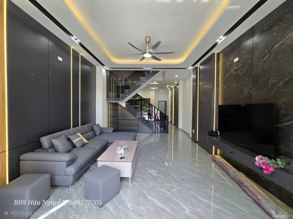 Nhà 3 tầng đường Yên Khê Thanh Khê Đà Nẵng 88m² giá 7.89 tỷ - Cách biển chỉ 100m!