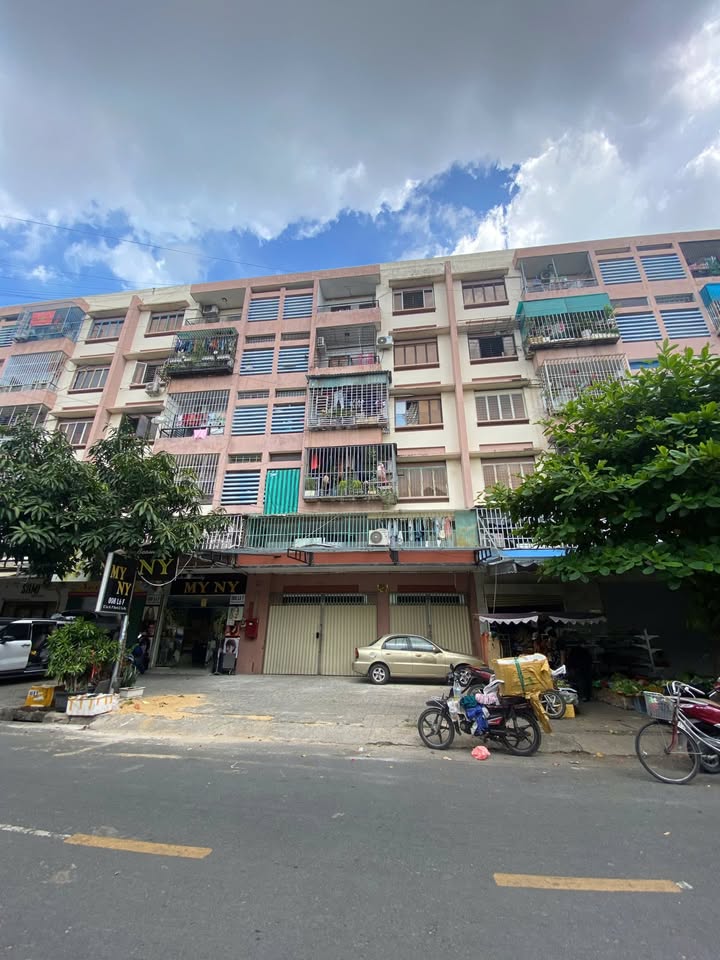 Căn hộ Chưng cư Sơn Kỳ 1 75m² giá 7.5 triệu - Nhà mới sơn sửa đẹp mắt!