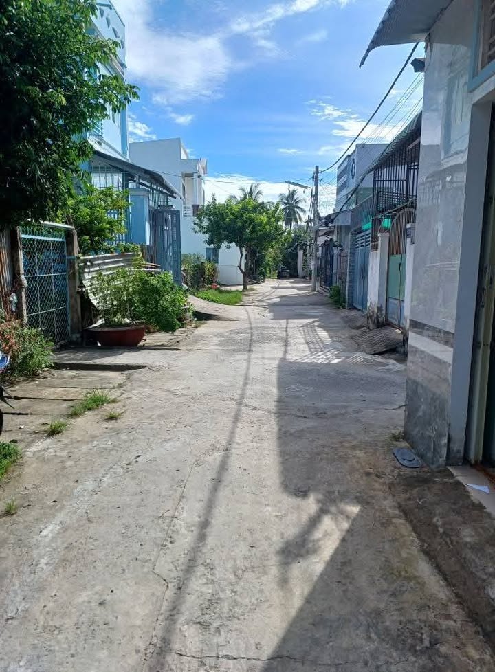 Nhà trệt lửng 122 Nguyễn Thông, An Thới, Cần Thơ 83m² giá 2.6 tỷ - Mua về ở ngay!