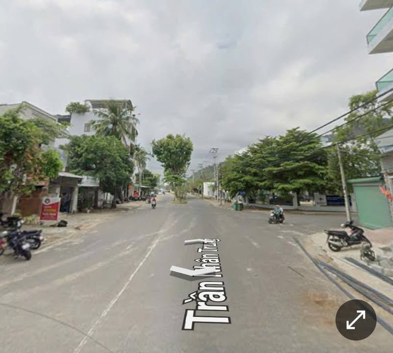 Nhà cấp 4 mặt tiền Thân Nhân Trung, Vĩnh Hòa 60m² giá 4.55 tỷ - Vị trí đẹp gần biển!