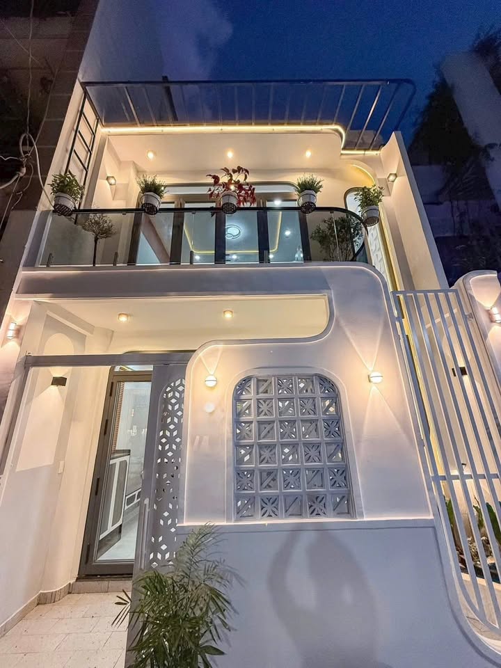 Nhà riêng Phan Văn Trị, Bình Thạnh 40m² giá 6.35 tỷ - Mặt tiền rộng, thuận lợi kinh doanh!