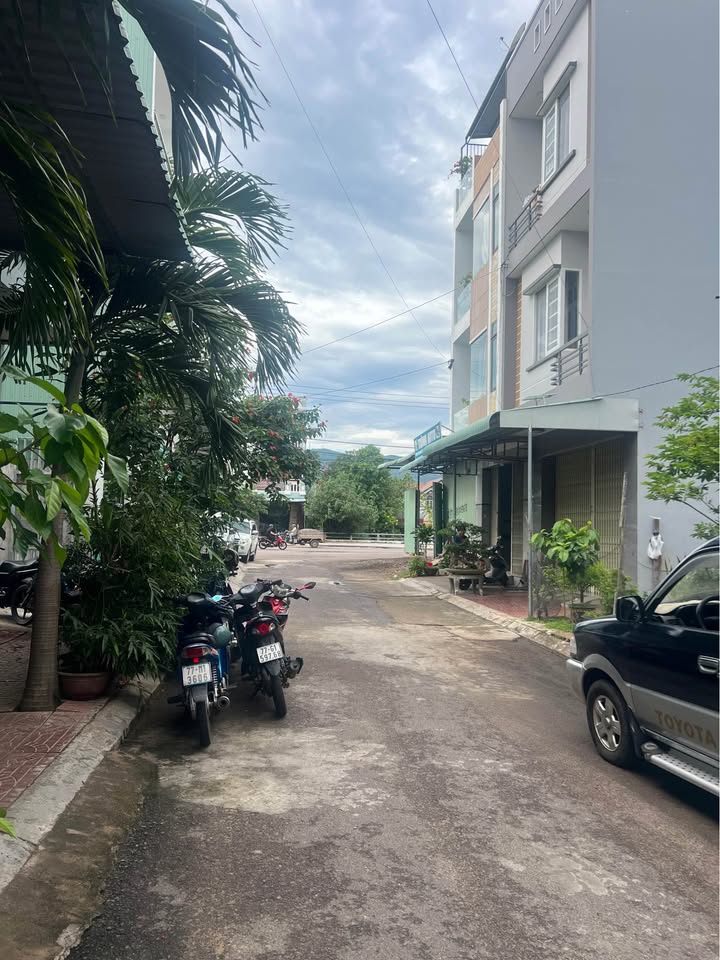 Đất Mặt Tiền Đường Hoa Lư, Quy Nhơn - 50m² chỉ từ 2.6 tỷ, Đầu Tư Lợi Nhuận Cao!