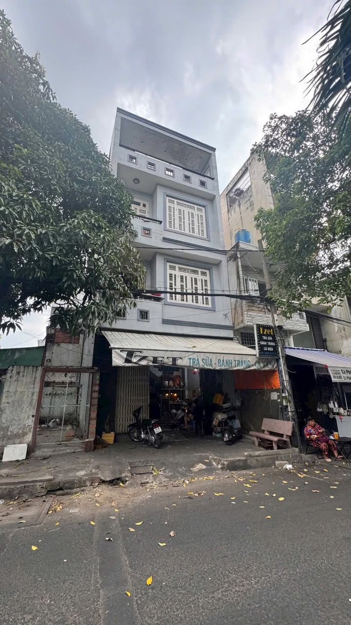 Nhà mặt tiền Trịnh Đình Thảo, Tân Phú 48.6m² giá 8.3 tỷ - Kinh doanh sầm uất!
