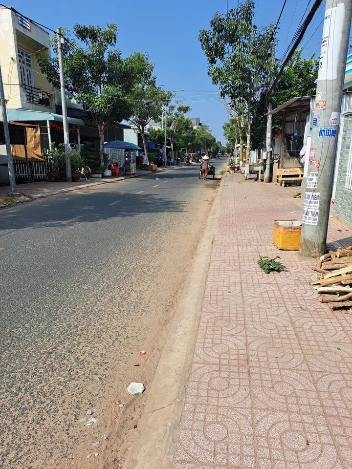 Đất thổ cư đường Nguyễn Thị Định, An Giang 114m² giá 1.5 tỷ - Vị trí kinh doanh sầm uất!