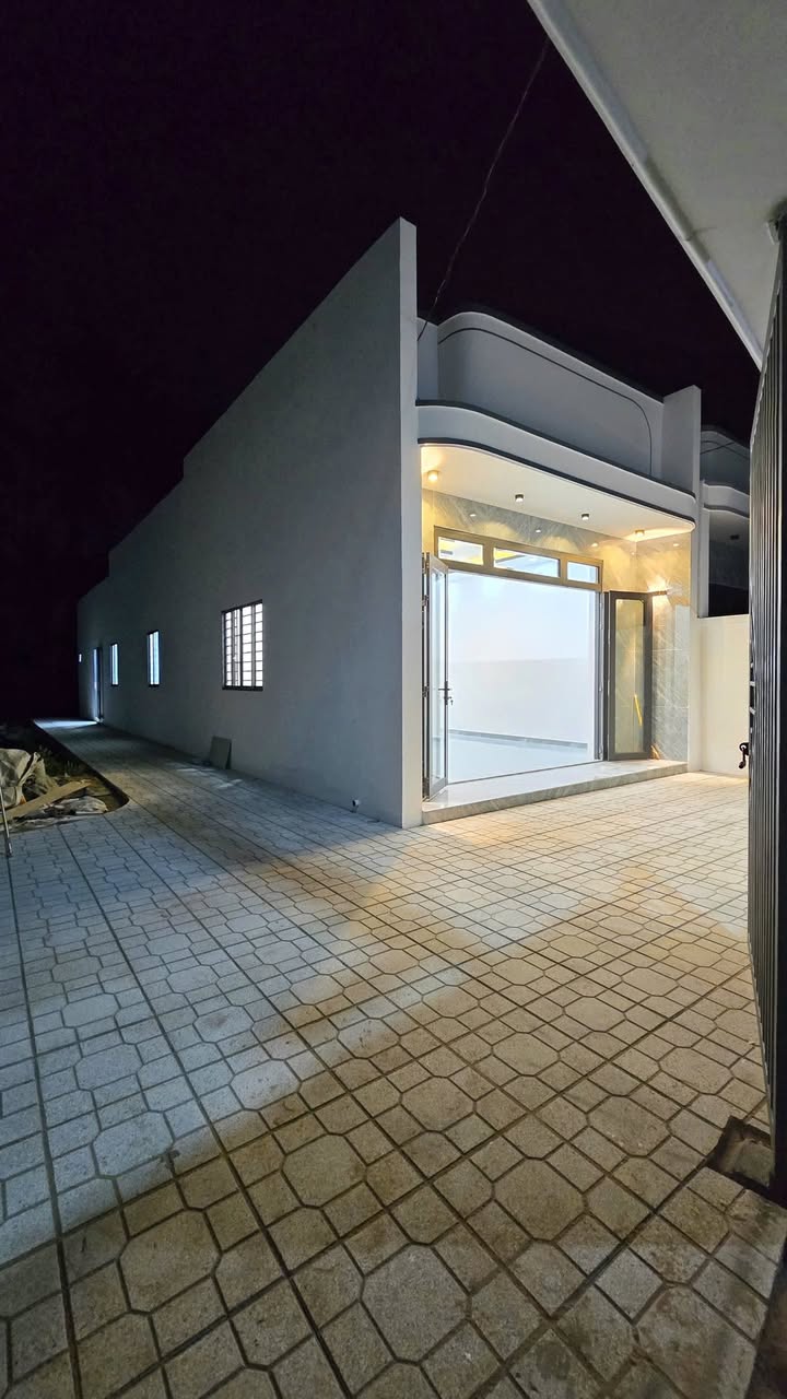 Nhà riêng tại Phường Sơn Đông, Vĩnh Long 300m² giá 1.5 tỷ - Không gian sống lý tưởng ngay trung tâm!