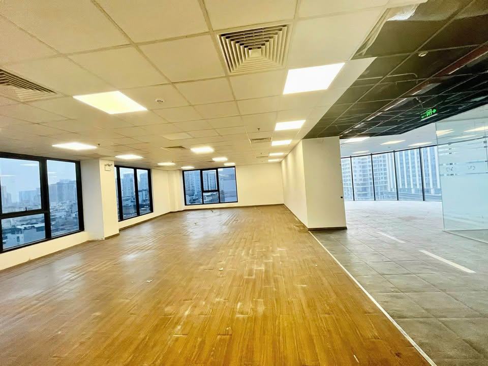 Sàn văn phòng Cầu Giấy 80m² - 500m² giá chỉ 250k/m² - Không thể bỏ lỡ!
