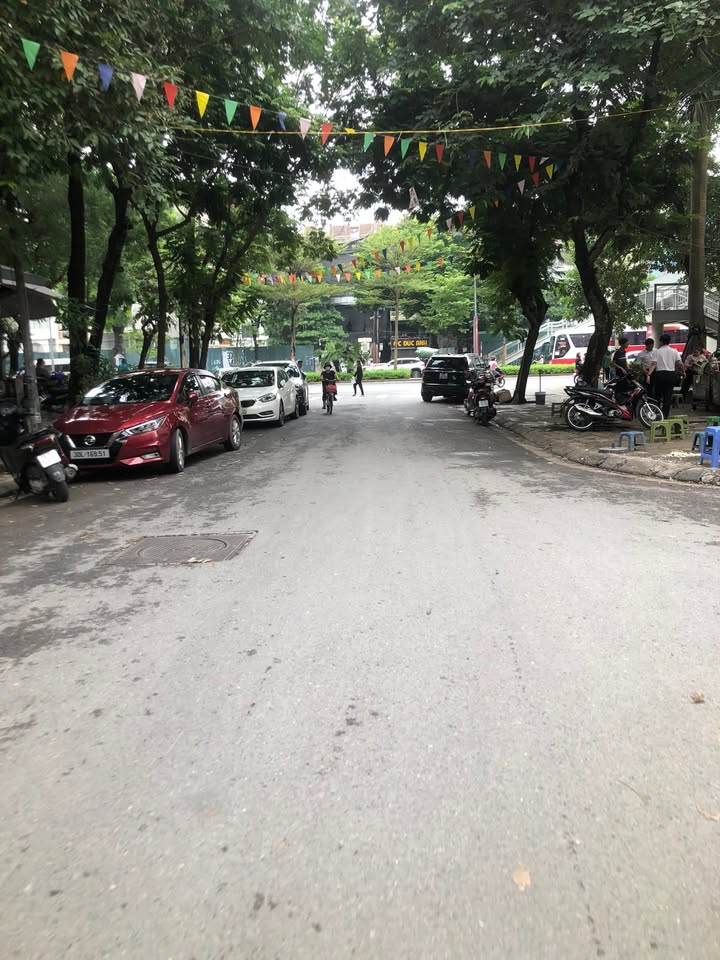 Nhà phố Nguyễn Khánh Toàn 60m² giá 12 tỷ - Đầu tư sinh lời ngay!