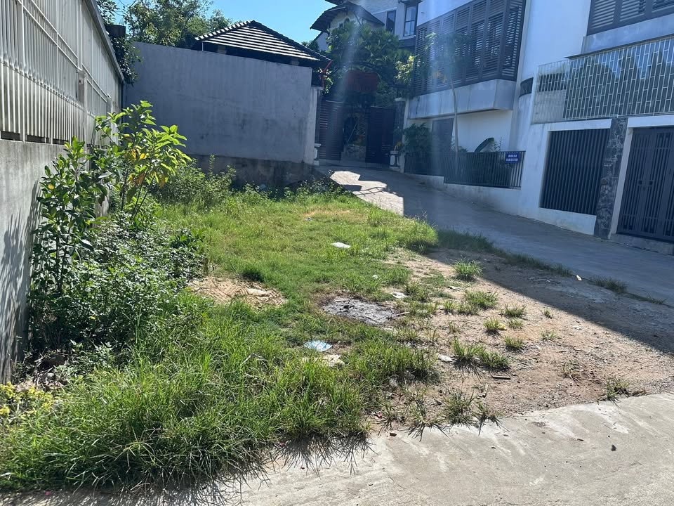 Đất nền Kiệt 82 Quảng Tế, Thủy Xuân 101m² giá 2 tỷ - Vị trí đắc địa, đầu tư sinh lời!