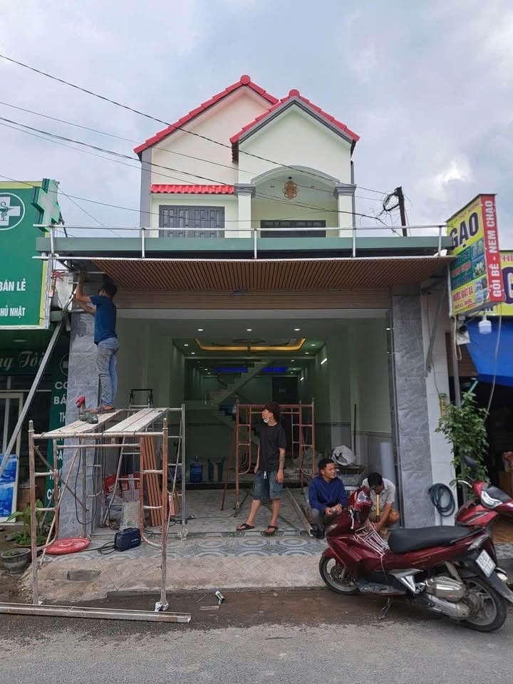 Nhà mặt tiền kinh doanh Đường Cây Da, Dĩ An 102m² giá 6.5 tỷ - Đầu tư sinh lời ngay!