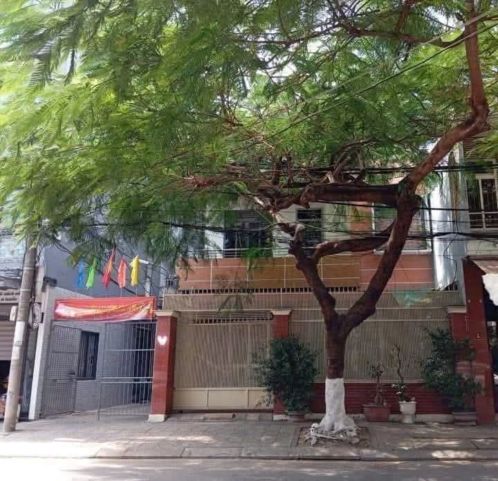 Nhà mặt tiền 3 tầng đường Nguyễn Chí Thanh, 152m² giá 22.5 tỷ - Đầu tư sinh lời ngay!