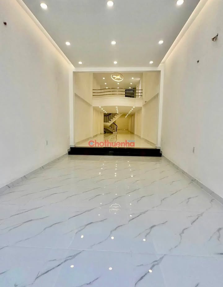 Nhà mặt tiền Thành Thái, quận 10 - Diện tích 80m² - Cho thuê giá tốt!